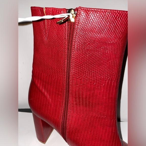 New York & Company Kyla Point‎ Toe Heeled  Faux Leather Ankle Bootie Women 9M - Picture 7 of 7